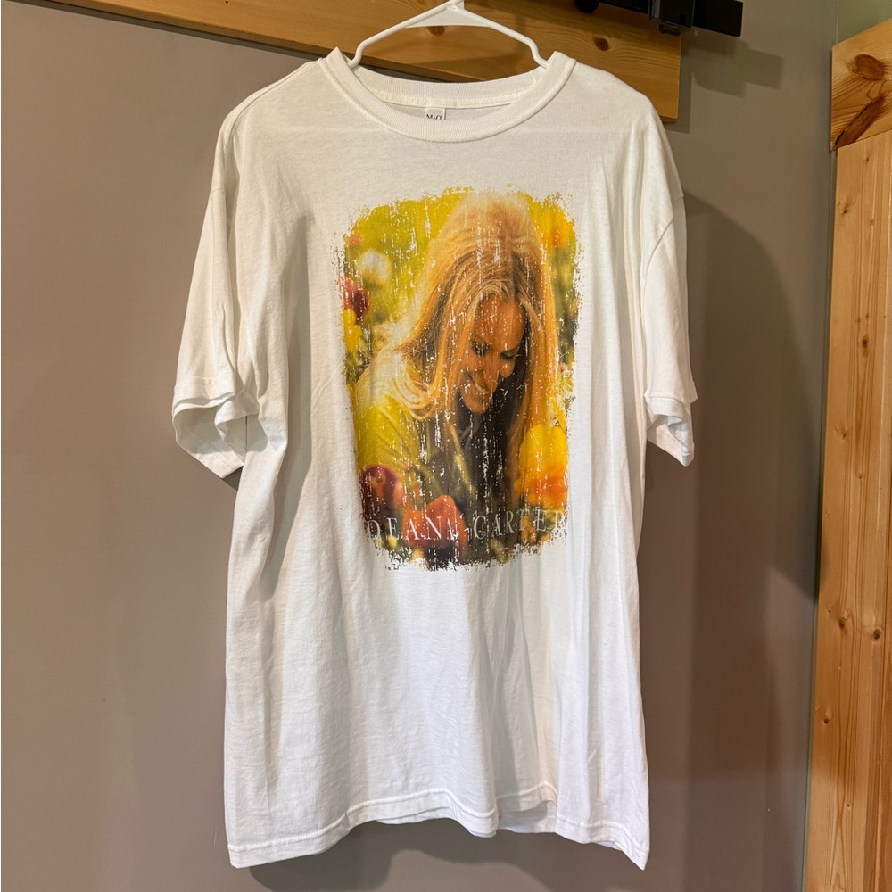 Deana Carter graphic tee